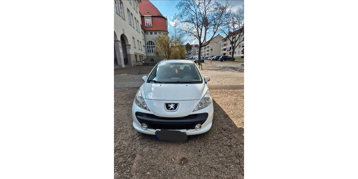 Peugeot 207 126.000 km 3.200 &euro; nürnberg 90441