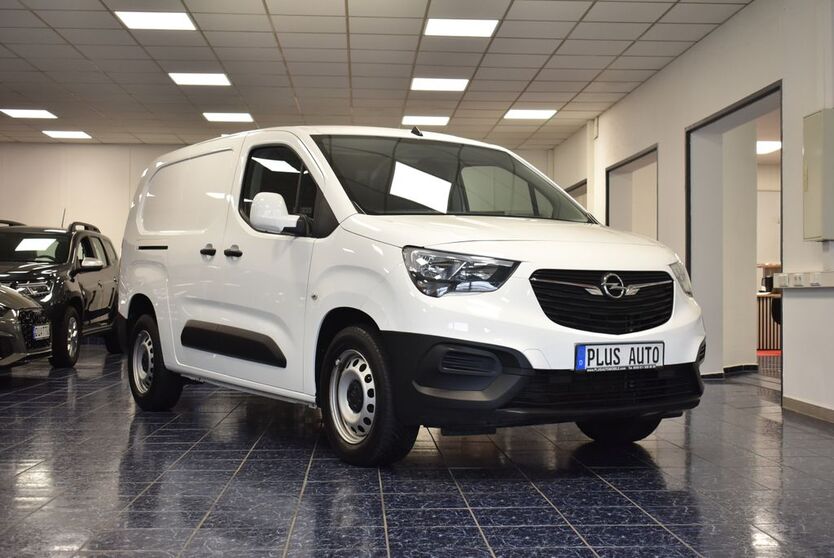 Opel Combo 70.541 km 11.870 € Nürnberg 90431