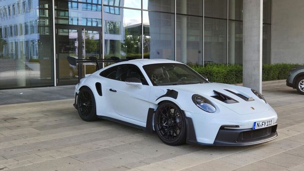 992