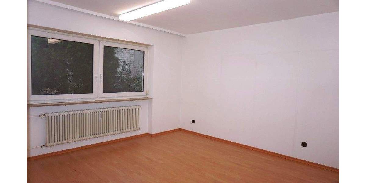 Viel Platz! Helle 4-Zi. ETW mit Balkon in Nbg. - Gleißhammer Wohnung kaufen 4 zimmer