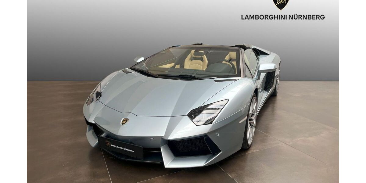 Lamborghini Aventador 12.000 km 299.700 &euro; Nürnberg 90441