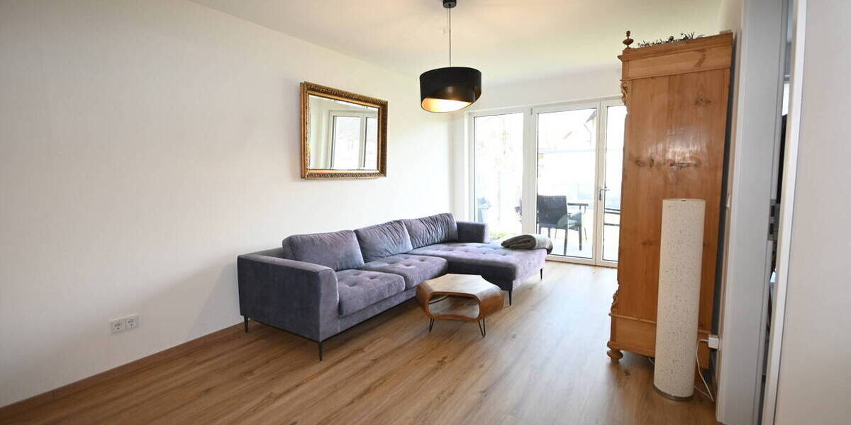 Etagenwohnung Altdorf - 2 Zimmer, 73 m&sup2;, 900&euro; | Angebot:26486060