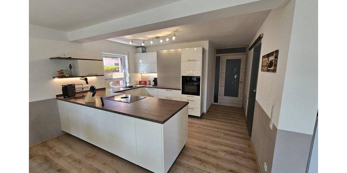 Etagenwohnung Burgthann Ezelsdorf - 7 Zimmer, 210 m&sup2;, 649.000&euro; | Angebot:25721079