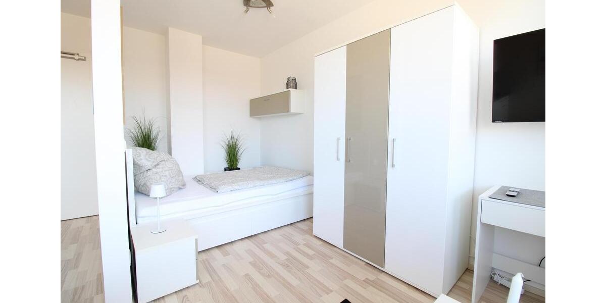 Möblierte 1-ZW im 4.OG mit Aufzug in Fürth in U-Bahn Laufnähe 1 zimmer