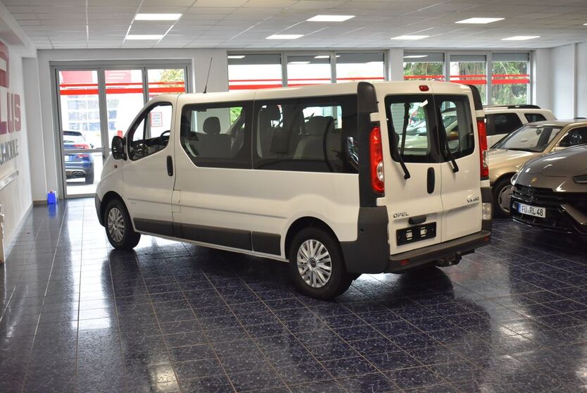 Opel Vivaro 211.127 km 8.570 € Nürnberg 90431