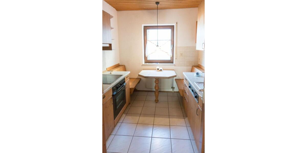 Etagenwohnung Nürnberg Schnepfenreuth - 3 Zimmer, 86 m&sup2;, 1.190&euro; | Angebot:27612418