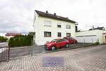 WIE DAS EIGENE HAUS - 8 Zimmer MAISONETTE Wohnung - EIGENER GARTEN - DACHTERRASSE - DOPPELGARAGE - STELLPLÄTZE