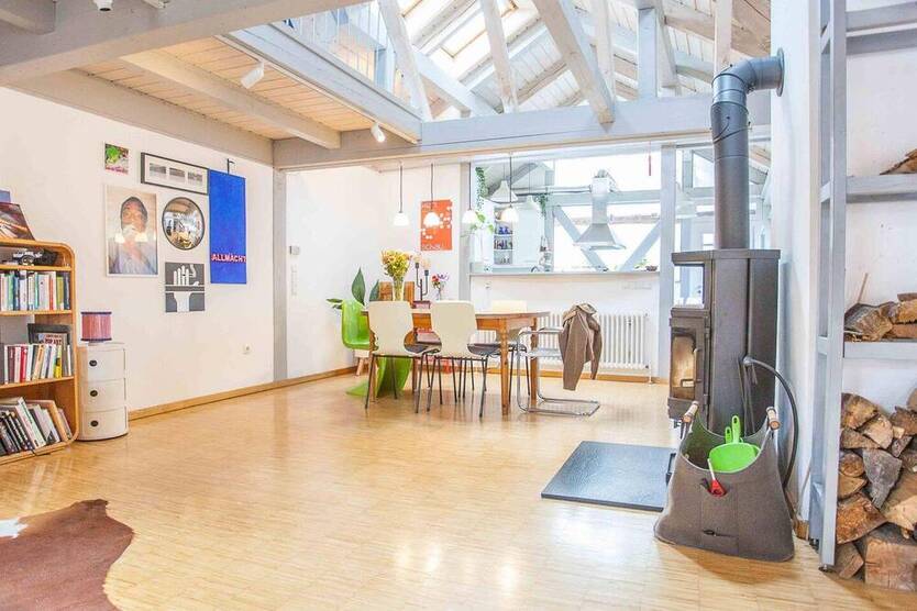 City meets Century - Großzügige MaisonetteWohnung im Herzen der Altstadt