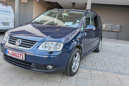 VW Touran 277.000 km 1.700 &euro; Nürnberg 90439