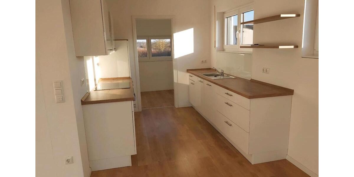 Etagenwohnung Heßdorf - 3 Zimmer, 110 m&sup2;, 1.400&euro; | Angebot:26384782