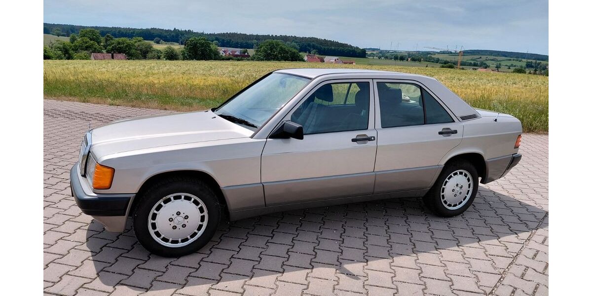Mercedes-Benz 190 116.000 km 7.900 &euro; Roßtal 90574