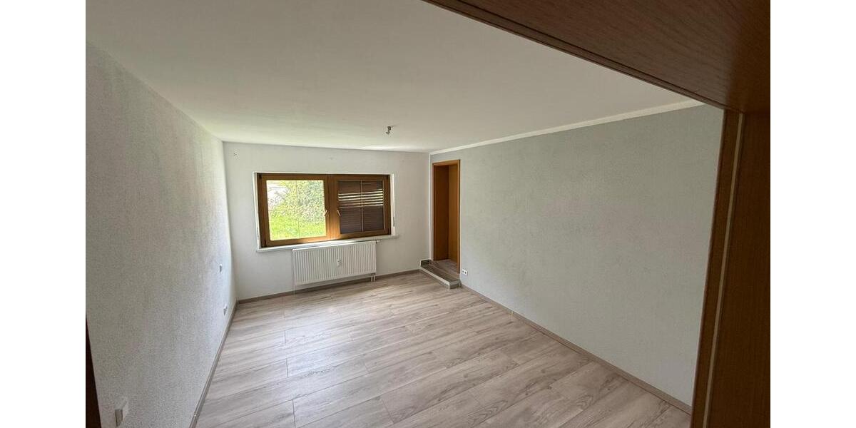 Erdgeschoßwohnung Heilsbronn - 4.5 Zimmer, 115 m&sup2;, 850&euro; | Angebot:26407113