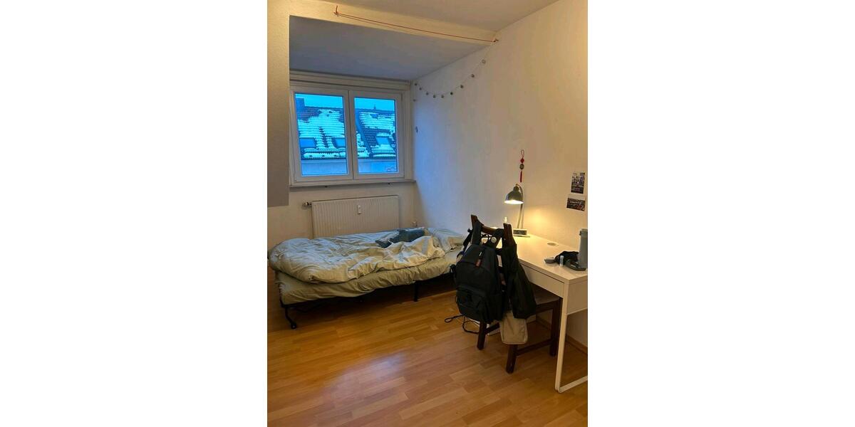 Helles WG Zimmer in Mädels WG 1 zimmer