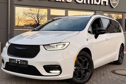 Chrysler Pacifica 23.582 km 35.900 &euro; Zirndorf 90513