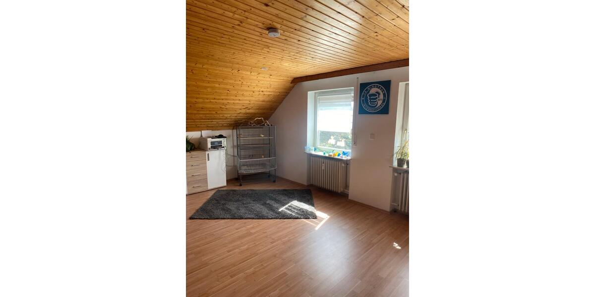 Dachgeschoßwohnung Nürnberg Katzwang - 2.5 Zimmer, 70 m&sup2;, 800&euro; | Angebot:26413748