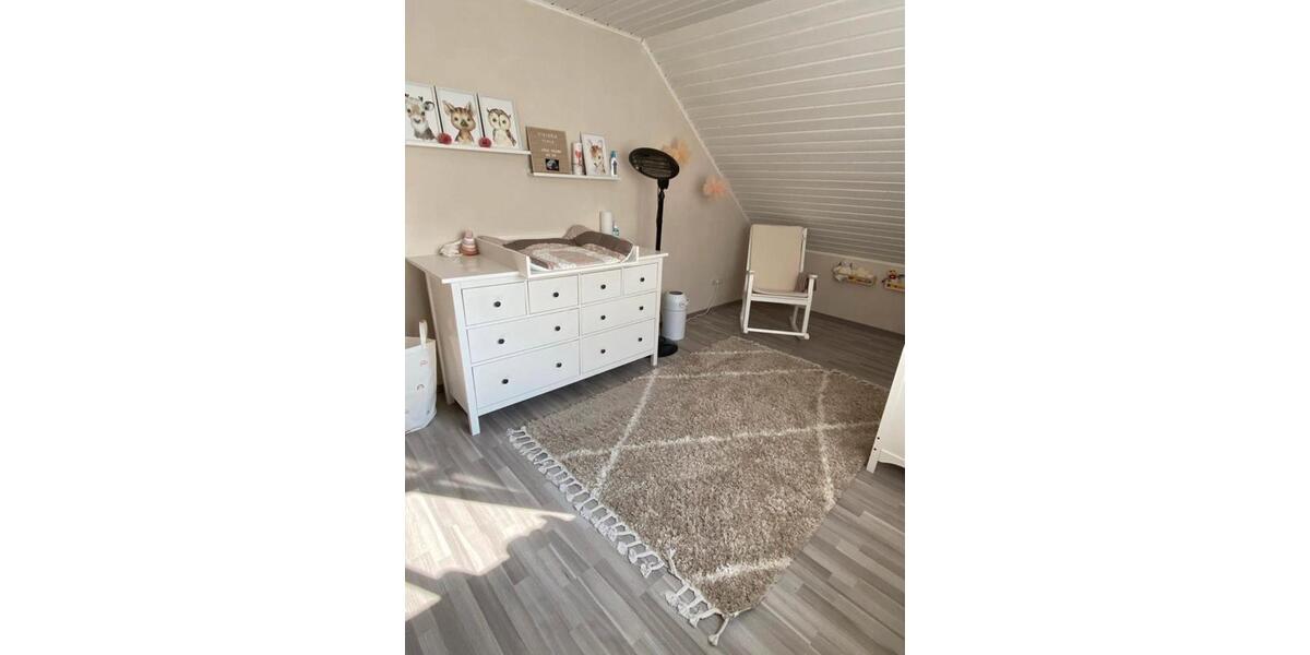 Reihenhaus Roth - 4 Zimmer, 120 m&sup2;, 1.400&euro; | Angebot:25553113