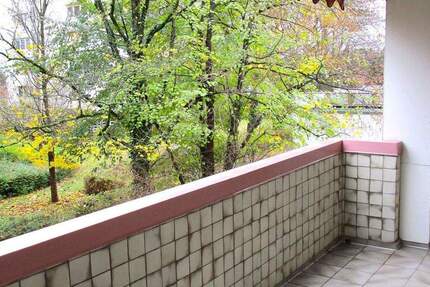 Großzügige 4-Zi. Wohnung mit Balkon in Nürnberg - Langwasser Wohnung kaufen 4 zimmer