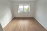 Neu saniertes Einfamilienhaus mit Garage, Garten, Wärmepumpe und Mieter–Strom