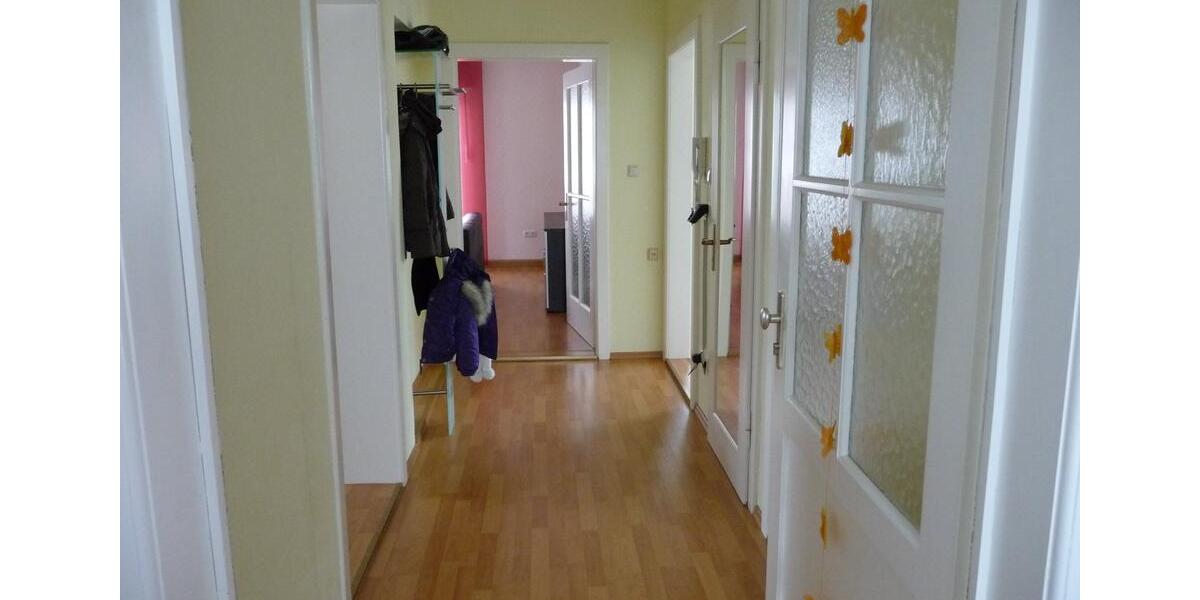 Etagenwohnung Forchheim - 3 Zimmer, 87 m&sup2;, 950&euro; | Angebot:27609540
