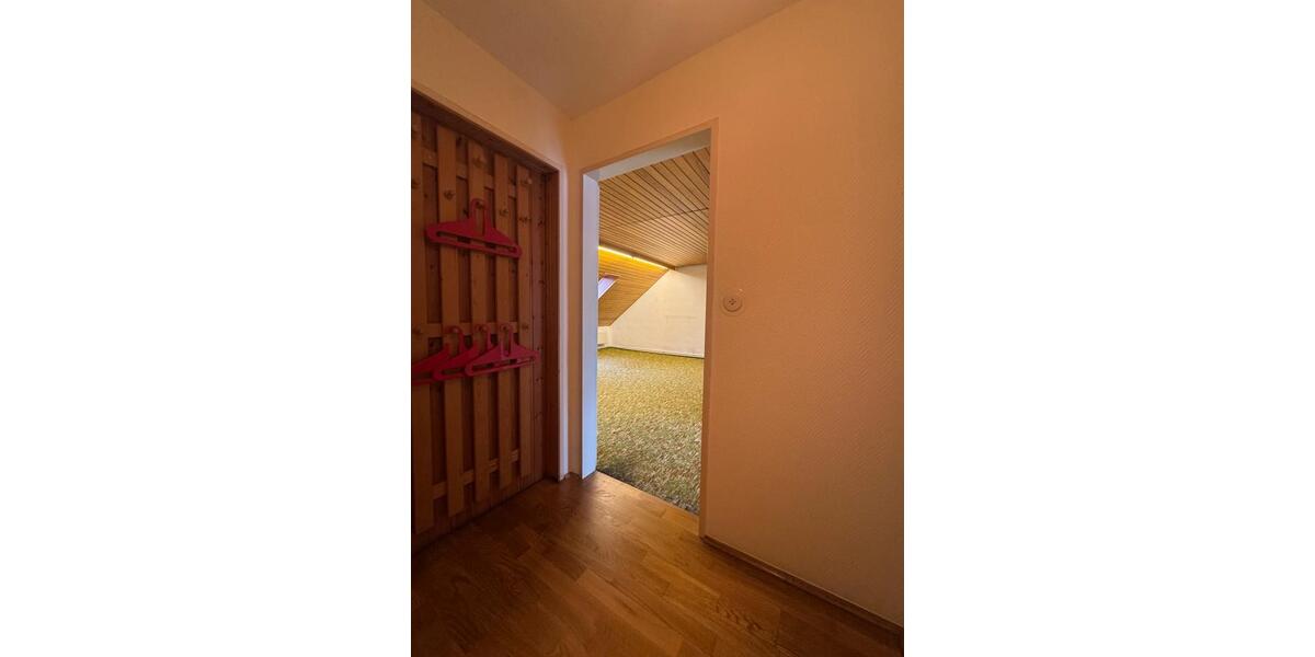 Reihenhaus Schwaig Bei Nürnberg - 5.5 Zimmer, 150 m&sup2;, 480.000&euro; | Angebot:27155364