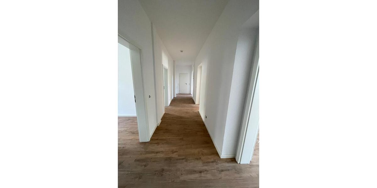 Etagenwohnung Nürnberg Gleißhammer - 5 Zimmer, 125 m&sup2;, 1.250&euro; | Angebot:26311581