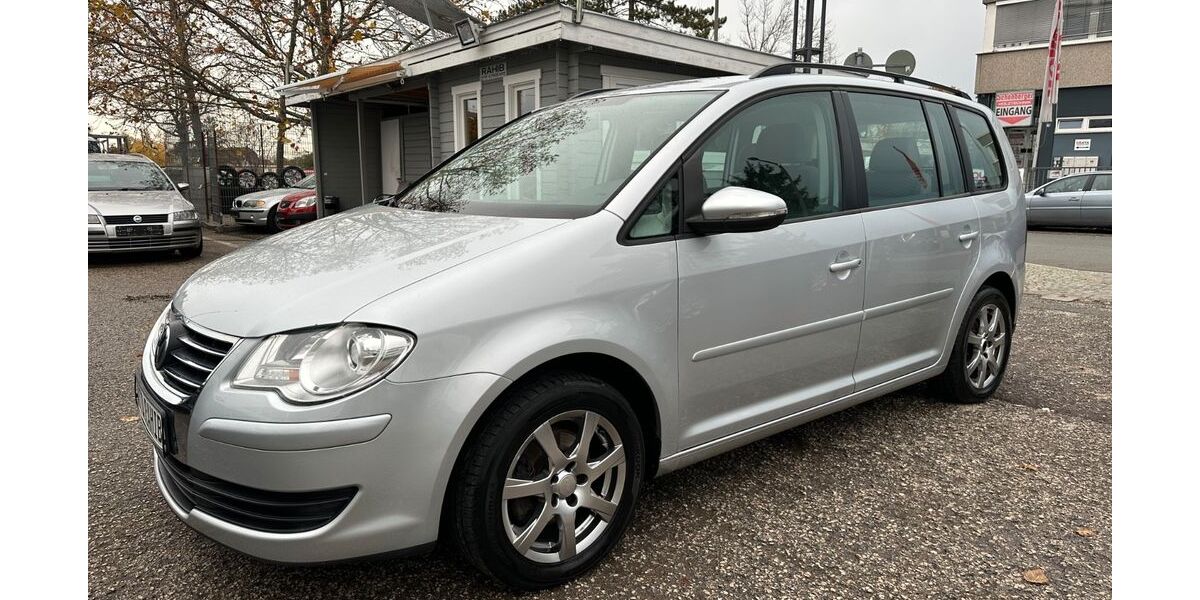 VW Touran 234.000 km 4.450 &euro; Nürnberg 90431