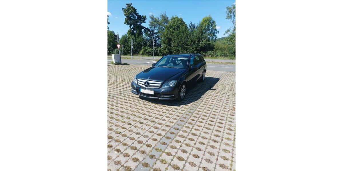 Mercedes-Benz C 220 153.000 km 11.400 &euro; Igensdorf 91338