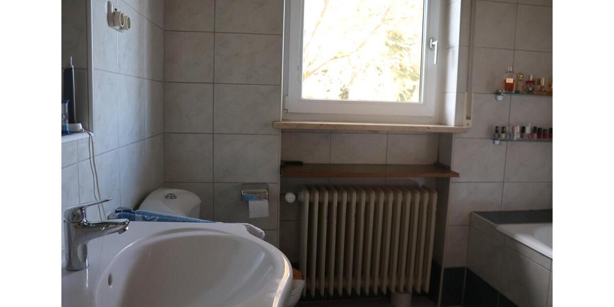 Mehrfamilienhaus, Wohnhaus Möhrendorf - 6.5 Zimmer, 201 m&sup2;, 2.700&euro; | Angebot:26200827