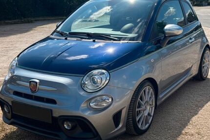 Abarth 695C 39.900 km 27.700 &euro; Fürth 90765