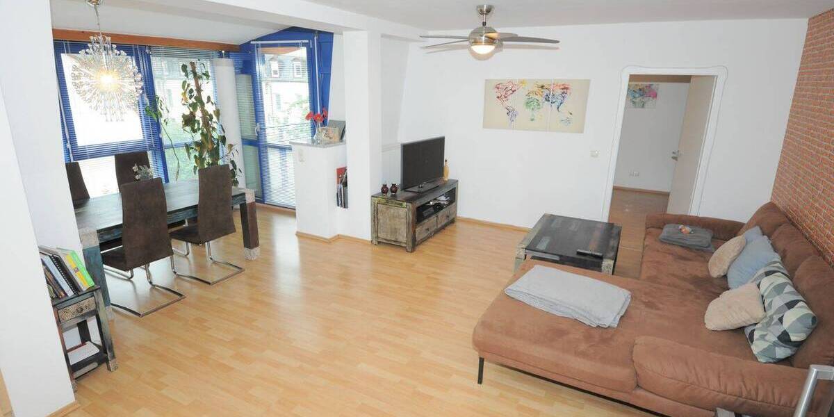 Etagenwohnung Fürth Innenstadt - 3 Zimmer, 96 m&sup2;, 370.000&euro; | Angebot:26740043