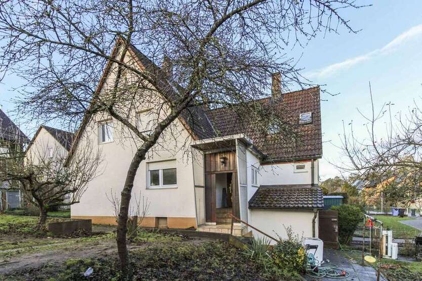 Haus zum Kaufen in Nürnberg 349.000 € 91.04 m²