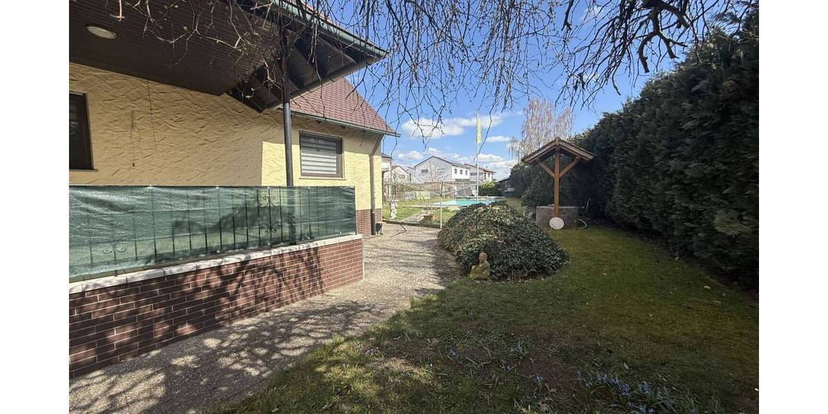 Einfamilienhaus Büchenbach Tennenlohe - 6 Zimmer, 174 m&sup2;, 629.000&euro; | Angebot:25983266