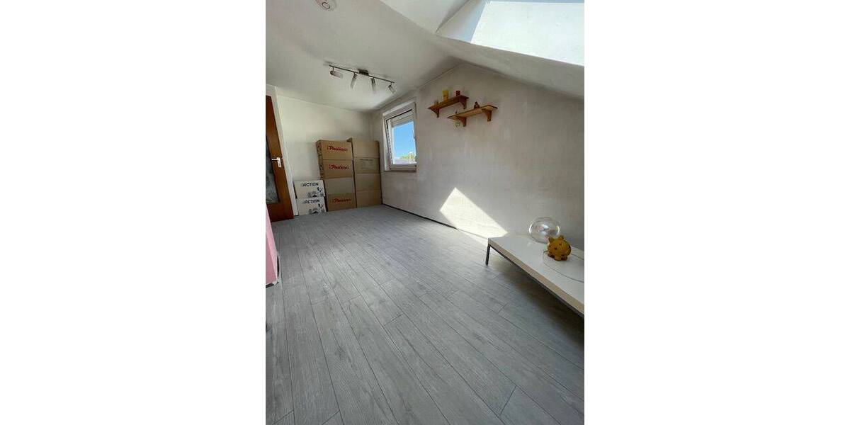 Einfamilienhaus Wendelstein - 7 Zimmer, 197 m&sup2;, 499.000&euro; | Angebot:25676685