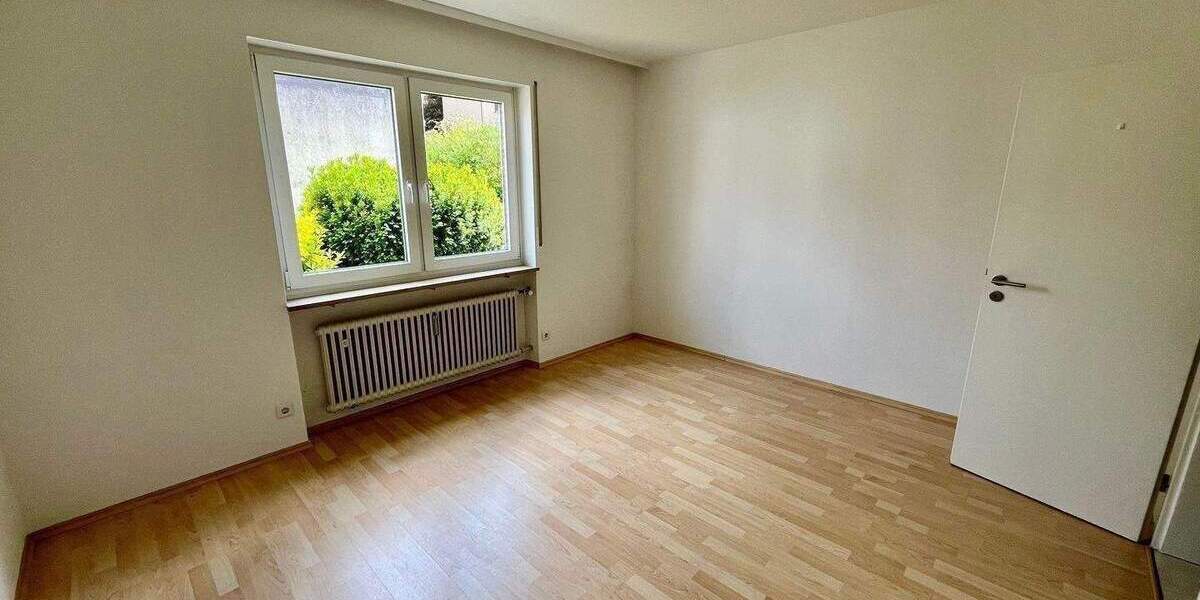 Mehrfamilienhaus, Wohnhaus Zirndorf Banderbach - 6 Zimmer, 170 m&sup2;, 529.000&euro; | Angebot:26451422