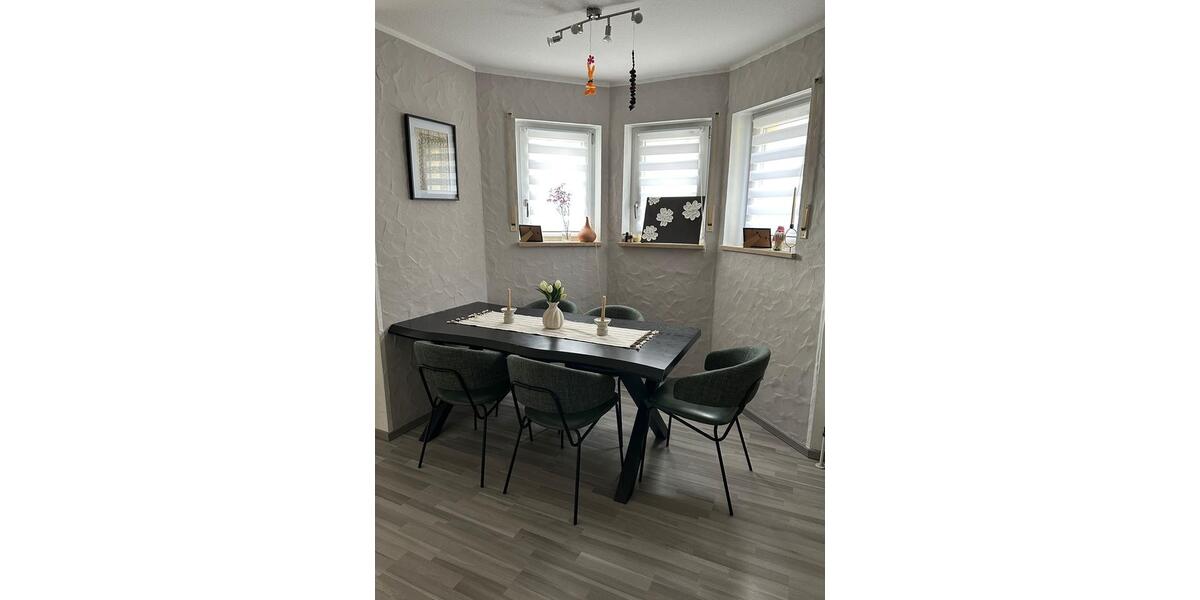 Reihenhaus Roth - 4 Zimmer, 120 m&sup2;, 1.400&euro; | Angebot:25553113