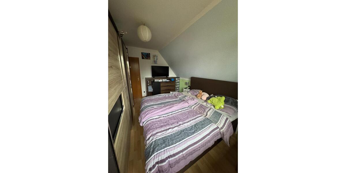 Etagenwohnung Zirndorf - 3 Zimmer, 80 m&sup2;, 850&euro; | Angebot:25546034