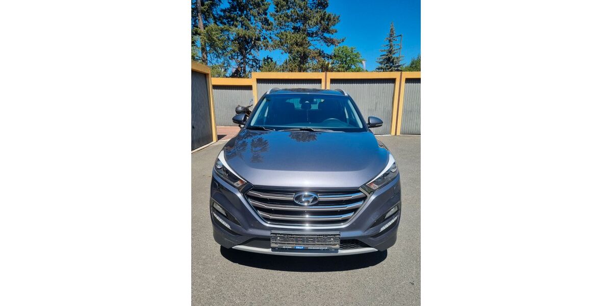 Hyundai TUCSON 87.900 km 15.900 &euro; Fürth 90765