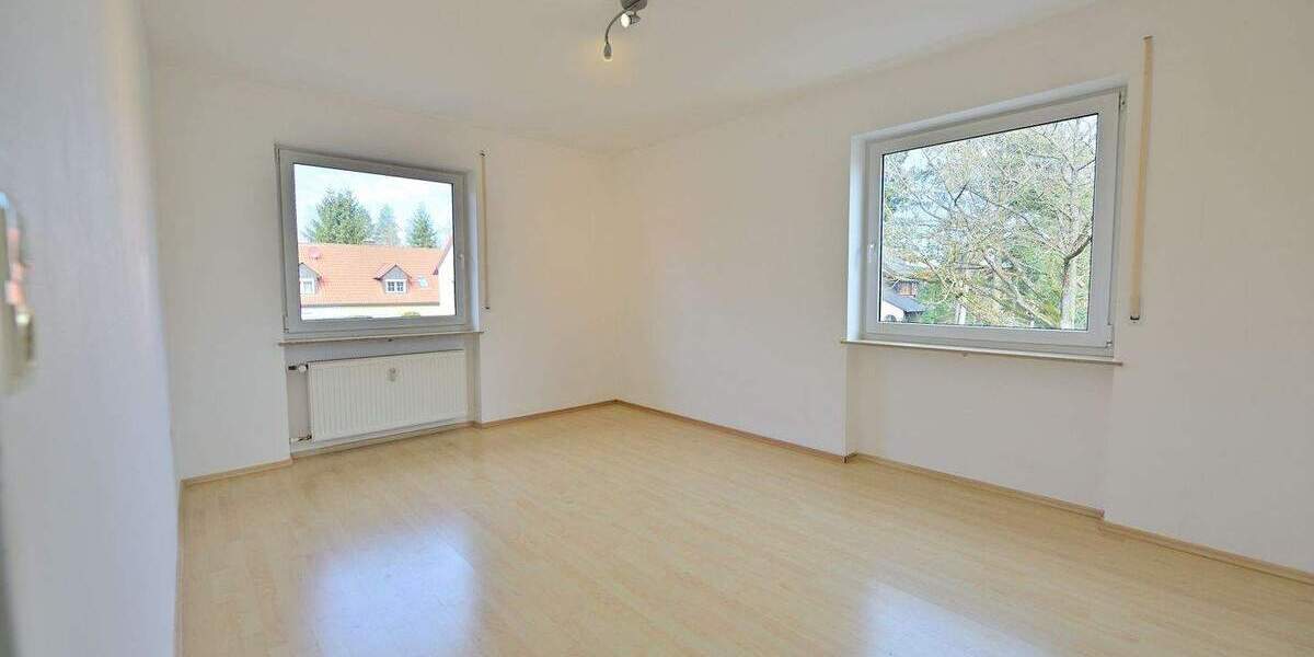 Etagenwohnung Schwabach Limbach - 4 Zimmer, 98 m&sup2;, 980&euro; | Angebot:25096329