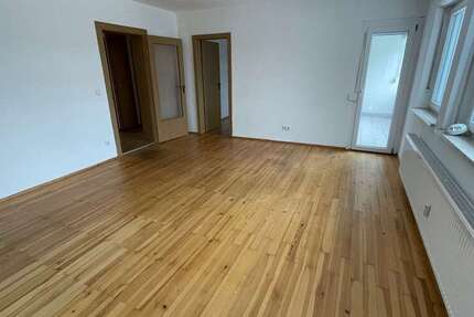 Wohnung zum Mieten in Erlangen 702,64 € 64.35 m² 3 zimmer