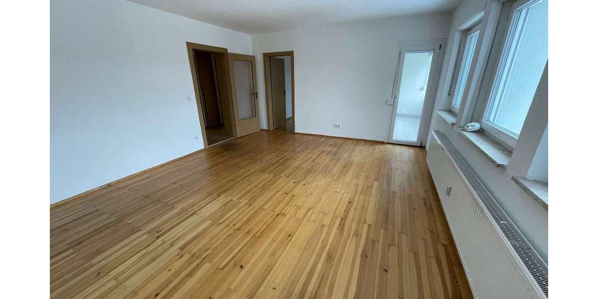 Wohnung zum Mieten in Erlangen 702,64 € 64.35 m² 3 zimmer