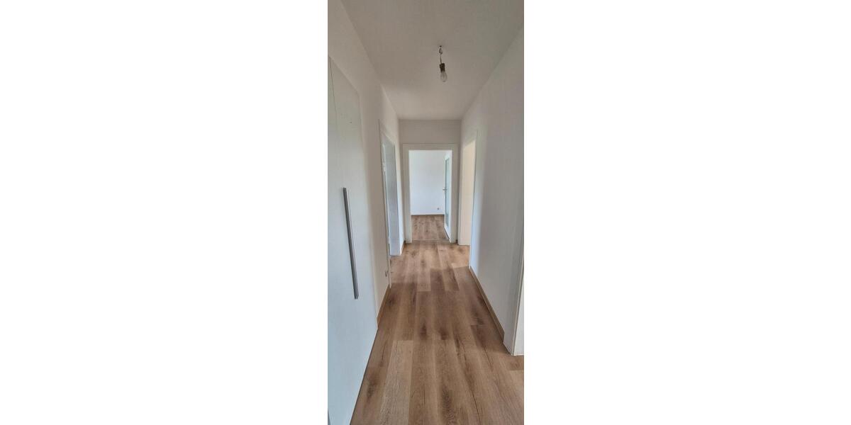 Etagenwohnung Nürnberg Langwasser - 1 Zimmer, 60 m&sup2;, 700&euro; | Angebot:26222530