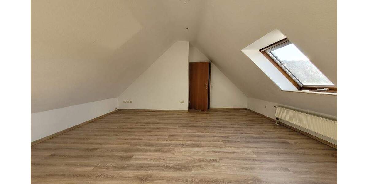 Etagenwohnung Roth Bernlohe - 4 Zimmer, 104 m&sup2;, 292.000&euro; | Angebot:25745295