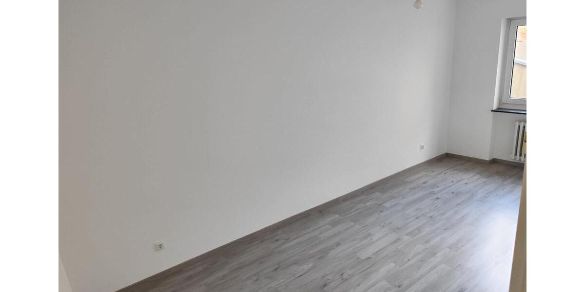 Etagenwohnung Nürnberg Hasenbuck - 3 Zimmer, 77 m&sup2;, 950&euro; | Angebot:27603960