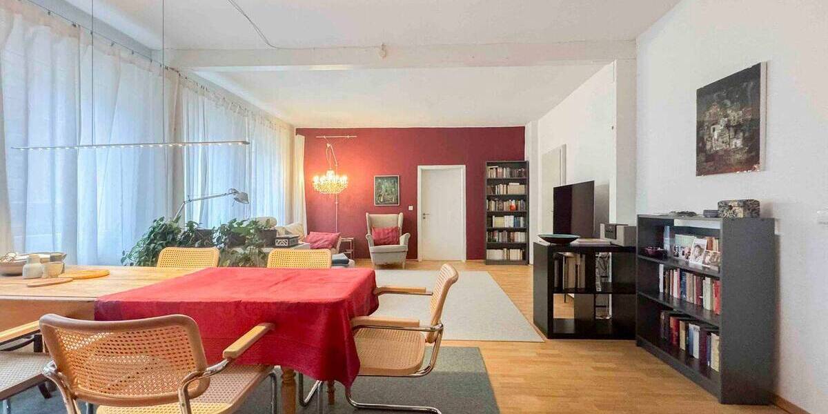 Etagenwohnung Nürnberg Gostenhof - 4 Zimmer, 111 m&sup2;, 395.000&euro; | Angebot:26359406