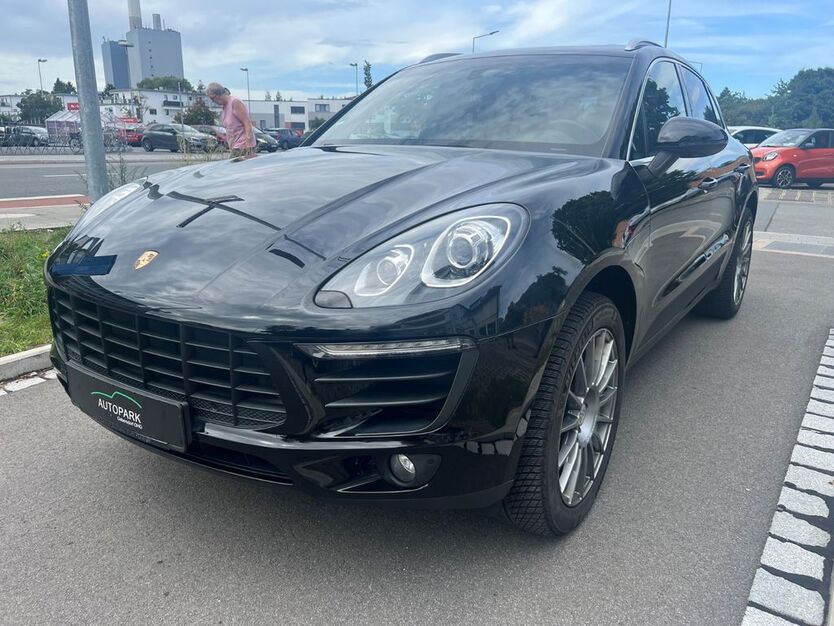 Porsche Macan 107.000 km 32.900 € Nürnberg 90449