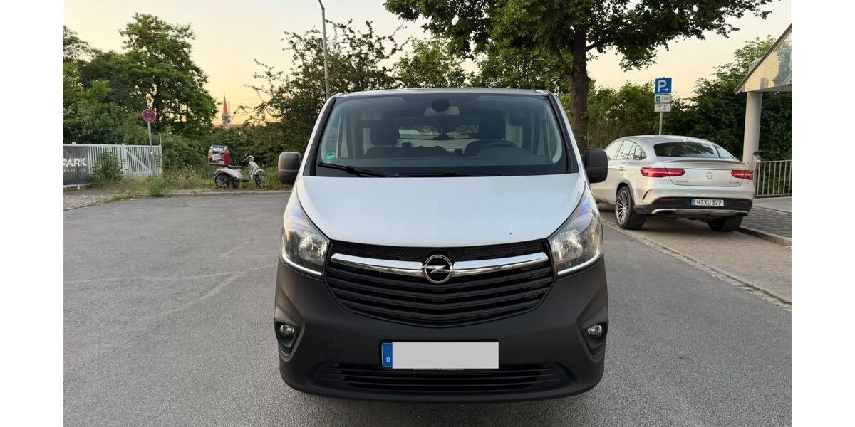 Opel Vivaro 280.000 km 4.900 &euro; Fürth 90766