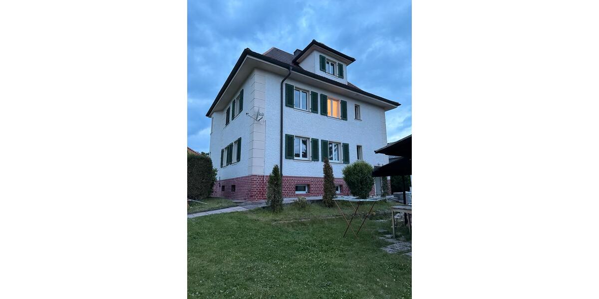 Villa Nürnberg Eibach - 7 Zimmer, 180 m&sup2;, 2.800&euro; | Angebot:26373030