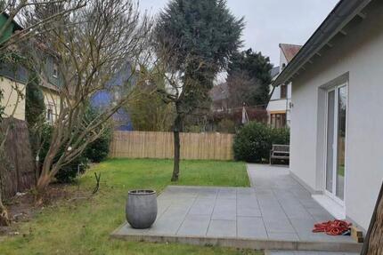 Schöne Doppelhaushälfte mit Garten in ruhiger Lage 4 zimmer