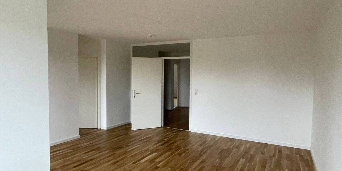 Etagenwohnung Nürnberg Herrnhütte - 4 Zimmer, 97 m&sup2;, 999&euro; | Angebot:26389493