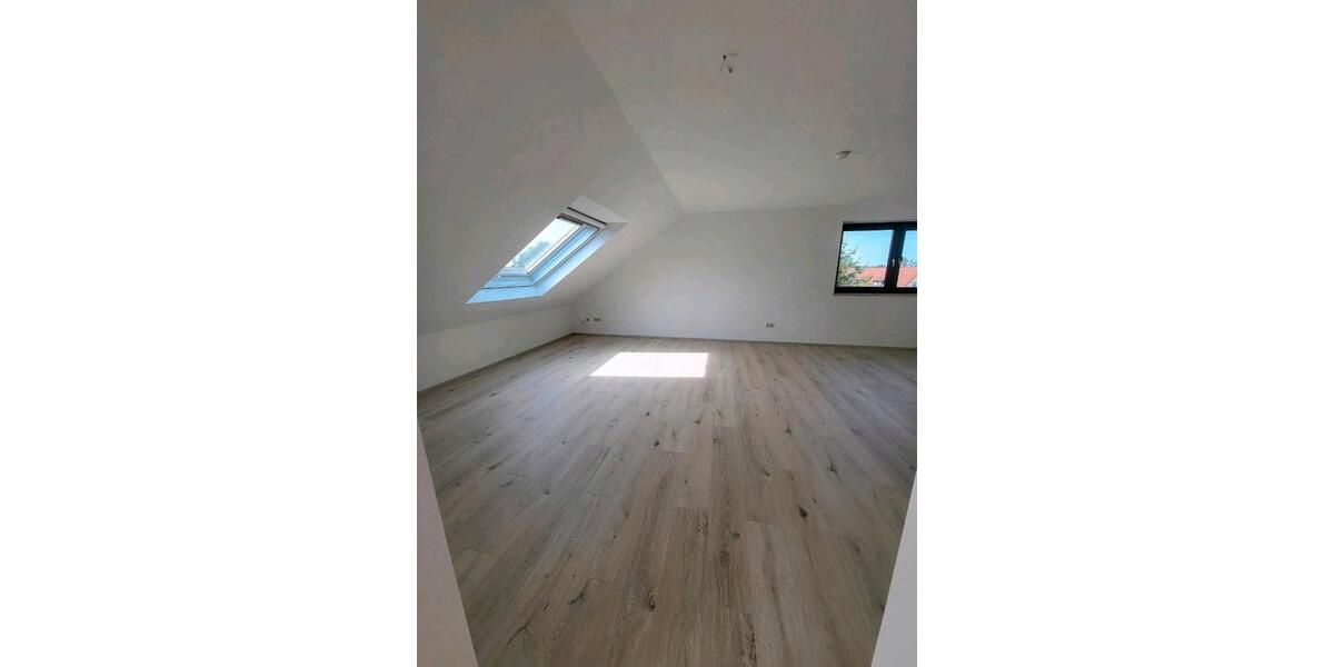 Dachgeschoßwohnung Nürnberg Gibitzenhof - 3.5 Zimmer, 100 m&sup2;, 900&euro; | Angebot:26416477
